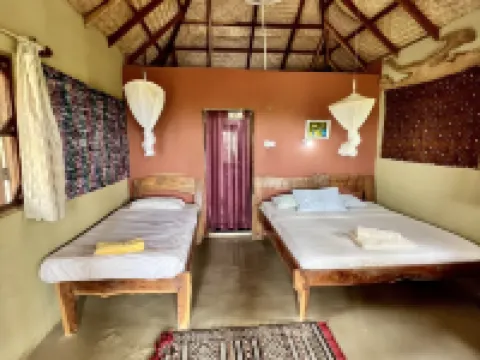 Nemasu Eco-Lodge Hotels in Kombo South