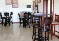 Raphael's Hotel - breakfast