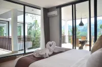 Radiance Hill View 10Br Villa with a Private Heated Swimming Pool