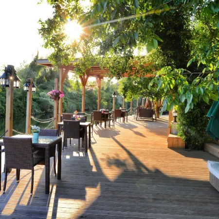 Beyaz Ev Agva - Adult Only +15
