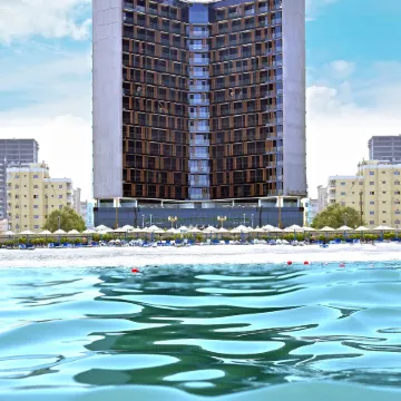 Wyndham Garden Ajman Corniche