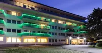 Hotel Aurum Family "A" Hotels in Гайдусобосло