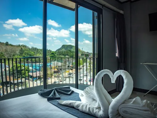 The Moon Night Ao Nang Hotel