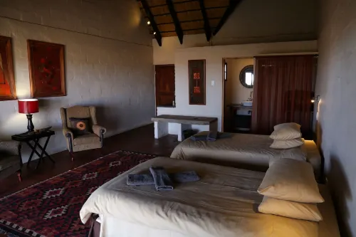 Auob Country Lodge - parking