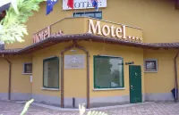 Hotel Adda Các khách sạn ở Truccazzano