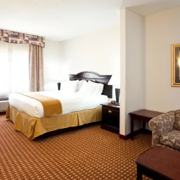 Holiday Inn Express CLANTON by IHG