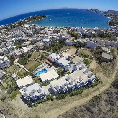 Belvedere Village Hotels near Psaromoura Beach