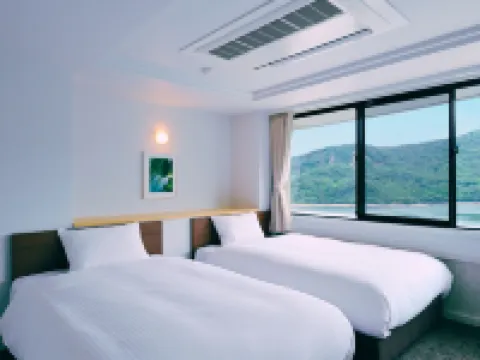 Aqua Hotel Shodoshima Resort โรงแรมในโชโดะชิมะ