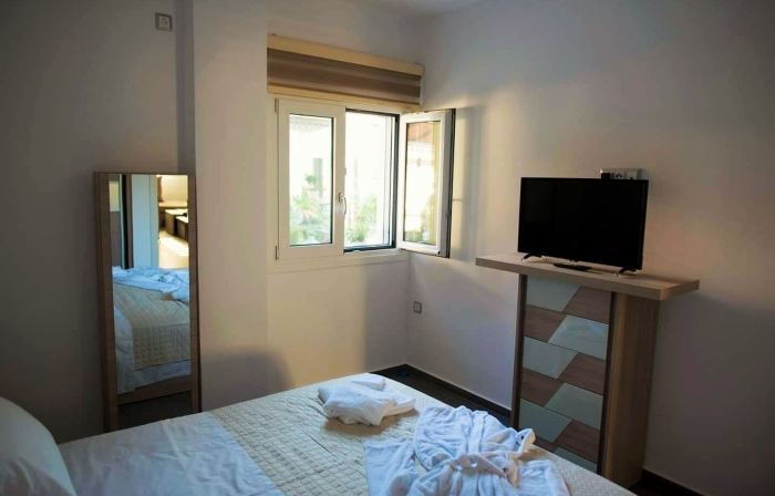 Lf Suites