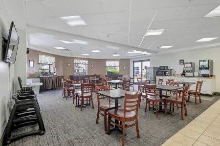 The Landmark Inn Отели в г. Спринг Лейк