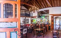 Estrada Hotel & Bistro