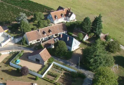 Le Clos Limeray Hotels in Cangey