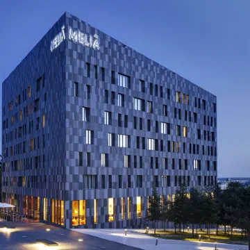 Melia Luxembourg Hotels near Limpertsberg