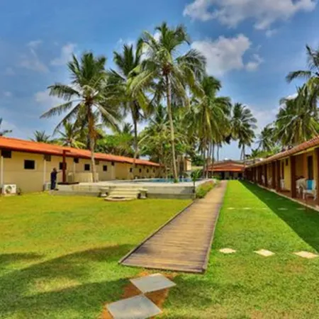 Amagi Beach – Secluded Slice of Paradise