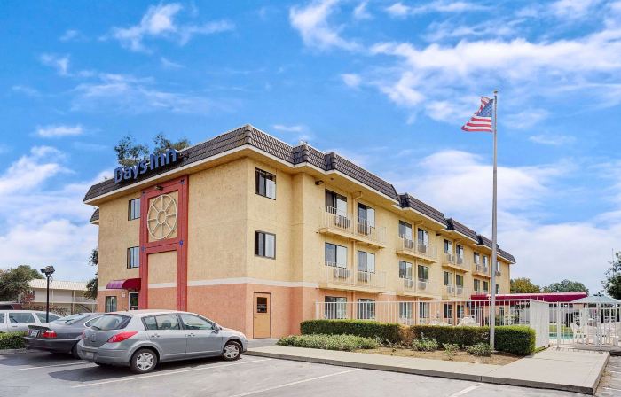 Days Inn by Wyndham Woodland