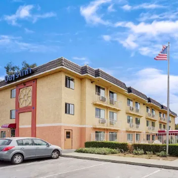 Days Inn by Wyndham Woodland