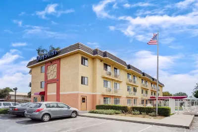 Days Inn by Wyndham Woodland Hotels in Woodland
