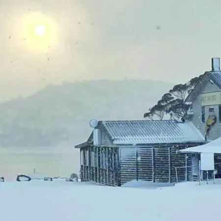 Great Lake Hotel