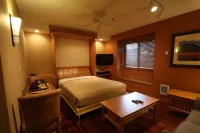 斯廷博特斯普林斯鄉村飯店 Steamboat Art Strokes附近的飯店