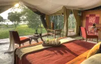 Kicheche Laikipia Camp - bar