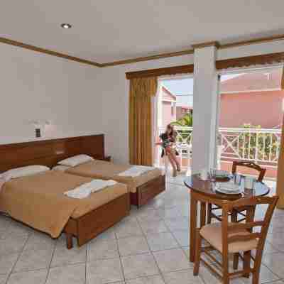 Angelina Hotel & Apartments Rooms