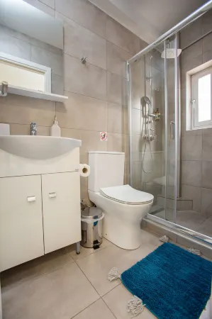 Raise Boutique Rooms in the Center of Athens Отели рядом с достопримечательностью «Монастырь Кесариани»