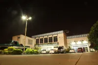 Milão Hotel Отели в г. Порту-Алегри
