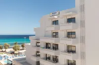 R2 Veronica Hotels in der Nähe von Cala millor Shopping center