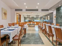 فندق أكتا أزول برشلونة Hotels near لاس اريناس