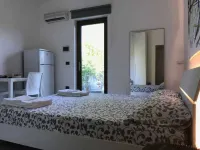 Dependance tra gli ulivi