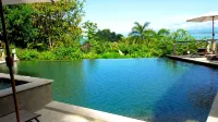 Tulemar Resort - Private Pools