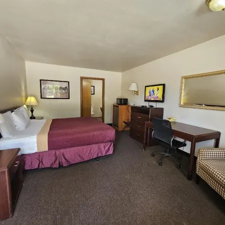 Boomtown Inn