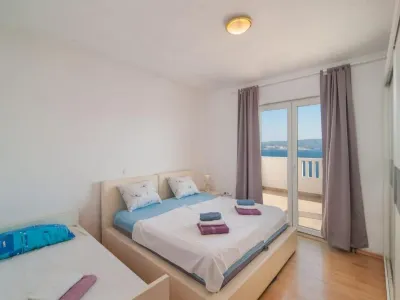 Apartment Stipic Omis Hotels in Mimice