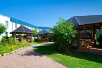 Petro Sport Hotel Hotel in zona Igora