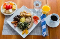 Travellers Beach Resort - breakfast