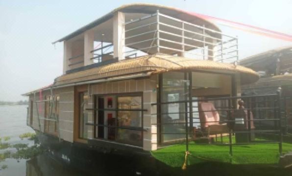 Sreekrishna Houseboats
