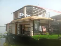 Sreekrishna Houseboats Hotel a 