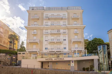 Astoria Hotel Opatija Отели рядом с достопримечательностью «Volosko»