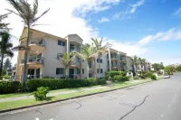 Pacific Place Apartments Hotels in Bilinga