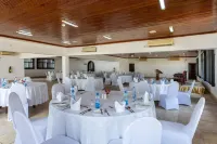 Sun N Sand Resort & Conventional Center