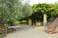 Antico Borgo Etneo Country Hotel