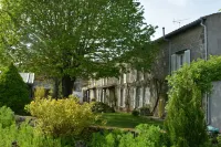 Les Noyers Aulnay