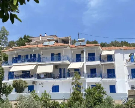 馬蒂娜公寓提羅斯 阿卡迪亞酒店