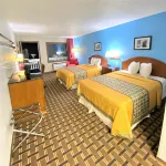 Lakes Inn Hotels in Tom Township