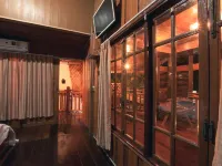 歷史咖啡廳&民宿 鄰近薩西寺的酒店