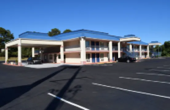 Royal Inn & Suites