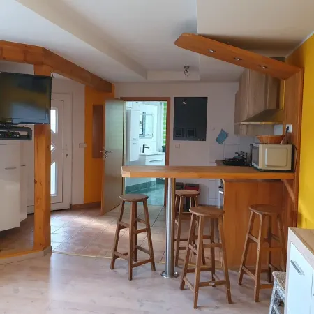 Vacation home on the outskirts of Potsdam in a quiet location with its own garden