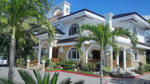 La Parola Orchids Beach Resort