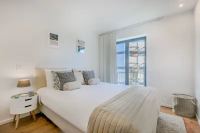 Porto City Elegant Retreat Hotels near Palacete do Barao de Nova Sintra