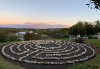 Emu Bay Holiday Homes Отели в г. Кингскот